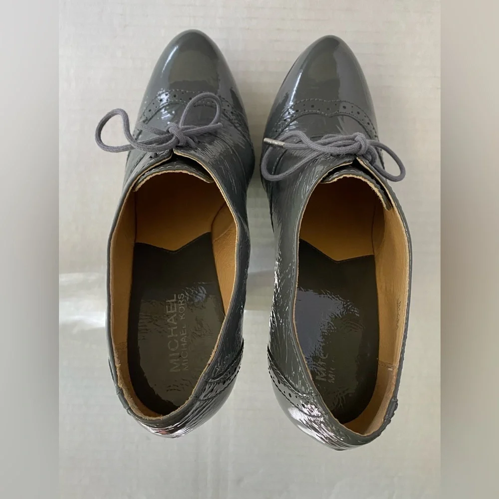 Micheal Micheal Kors grey patent leather lace up platform spectators - Picture 9 of 15